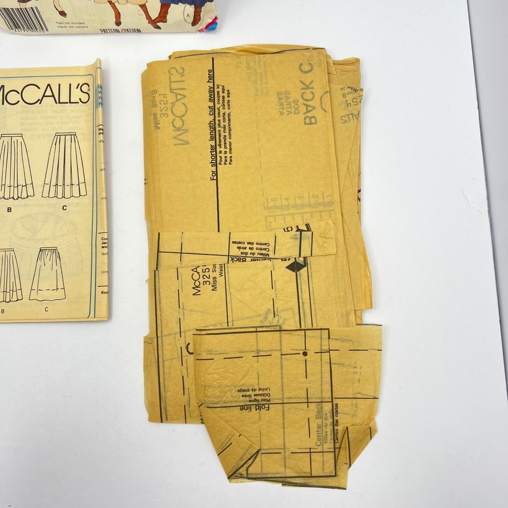 McCalls 80s Skirt Pattern 3254 Vintage Sz 8 (24" waist)‎ Pleated Flare A-Line - Picture 9 of 11